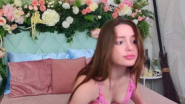 JulliRoss online show from November 5, 5:21 am