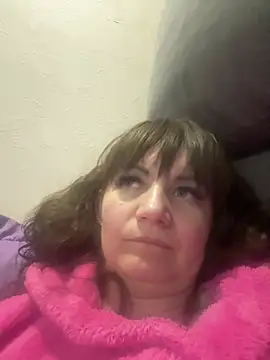 Butterfly8385 online show from April 2, 6:36 pm