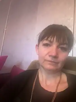 Butterfly8385 online show from March 21, 7:31 am