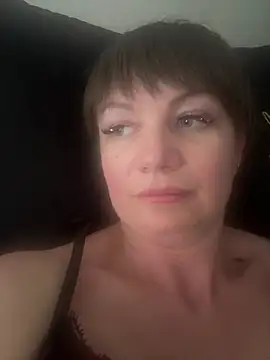 Snapshot of Butterfly8385 chatting on June 27, 12:33 pm Butterfly8385 online show from June 27, 12:33 pm