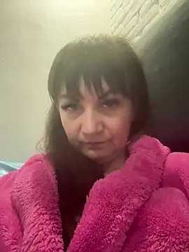 Butterfly8385 online show from March 7, 9:31 pm