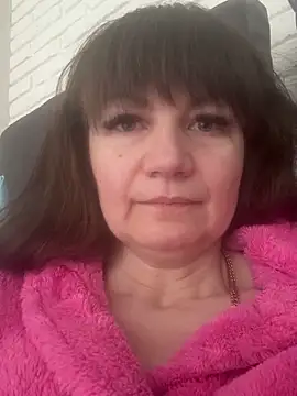 Butterfly8385 online show from March 17, 8:28 am