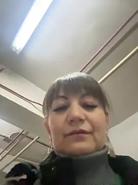 Butterfly8385 online show from April 8, 5:31 am