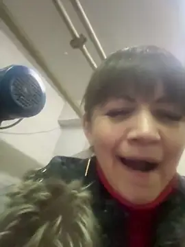 Butterfly8385 online show from December 15, 4:02 pm