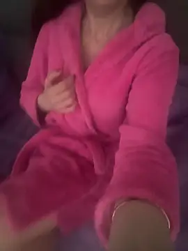 Butterfly8385 online show from March 8, 6:49 am