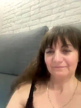 Butterfly8385 online show from November 19, 9:37 pm