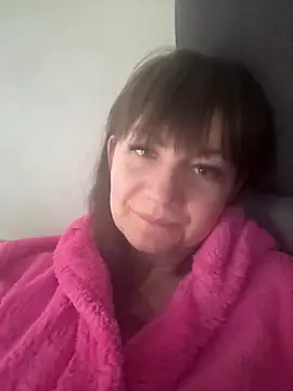 Butterfly8385 online show from February 3, 9:03 am