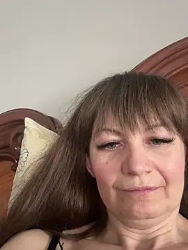 Butterfly8385 online show from April 11, 2:32 pm