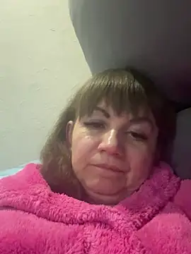 Butterfly8385 online show from March 9, 8:45 pm