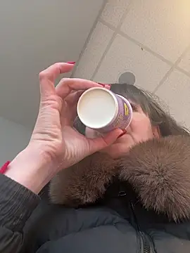 Butterfly8385 online show from February 7, 10:01 am