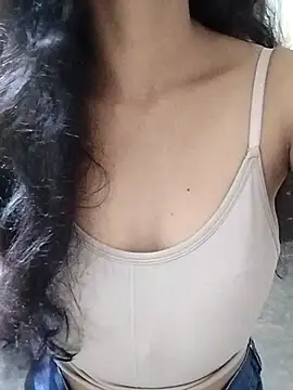Snapshot of Jaanvi_G chatting on October 15, 12:57 pm Jaanvi G online show from October 15, 12:57 pm