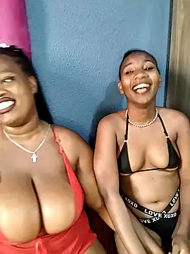 SweetBedroomEyez online show from April 9, 12:33 pm