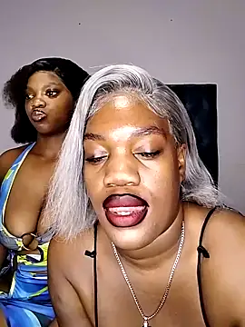 Snapshot of SweetBedroomEyez chatting on June 21, 2:28 am SweetBedroomEyez online show from June 21, 2:28 am
