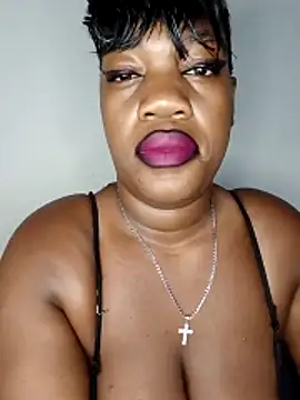 SweetBedroomEyez online show from March 30, 7:43 am