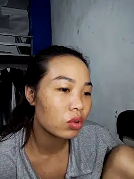 Snapshot of pusi_xinh chatting on October 20, 2:57 am pusi xinh online show from October 20, 2:57 am