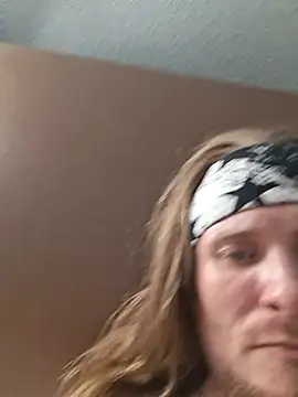 Brooklyn1987 online show from April 22, 2:40 am