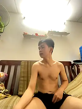 Snapshot of azn_typhoon00 chatting on October 18, 4:03 am azn typhoon00 online show from October 18, 4:03 am