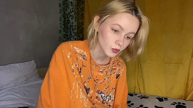 Snapshot of Kate_mikki chatting on January 8, 10:43 am Kate mikki online show from January 8, 10:43 am