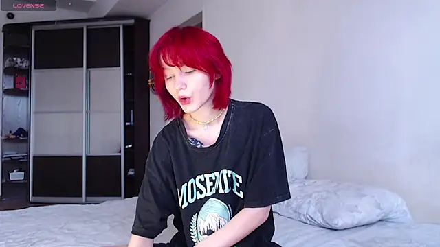 Kate mikki online show from May 8, 4:27 am