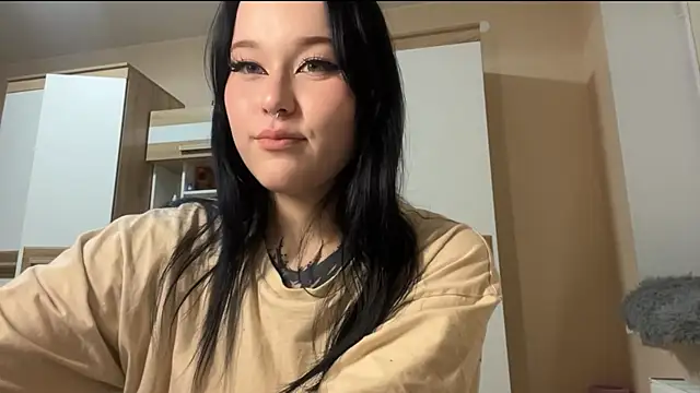 KristenGoodmon online show from October 10, 11:33 am