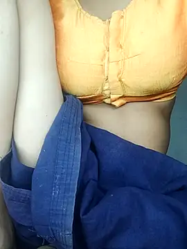 Snapshot of Cute_Dolly89 chatting on October 17, 5:48 pm Cute Dolly89 online show from October 17, 5:48 pm