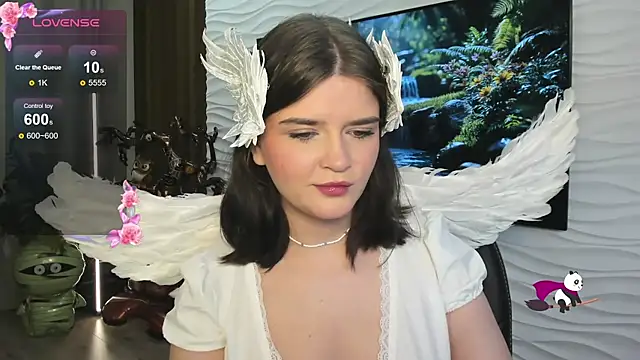 Mori Girll online show from October 26, 1:11 pm