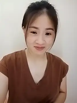 tuongvycute online show from November 1, 6:57 pm