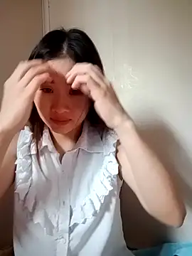 tuongvycute online show from November 3, 7:13 am