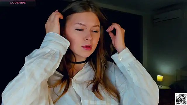 Snapshot of MardellAyling chatting on October 28, 4:35 am MardellAyling online show from October 28, 4:35 am