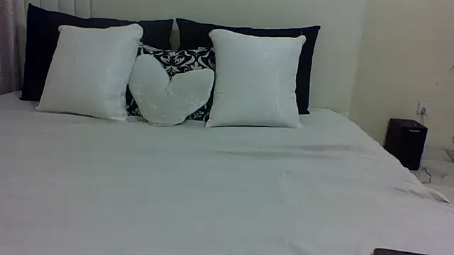pontsho2004 online show from May 28, 5:26 am