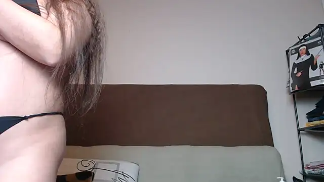 NikolHeart online show from March 22, 4:30 pm