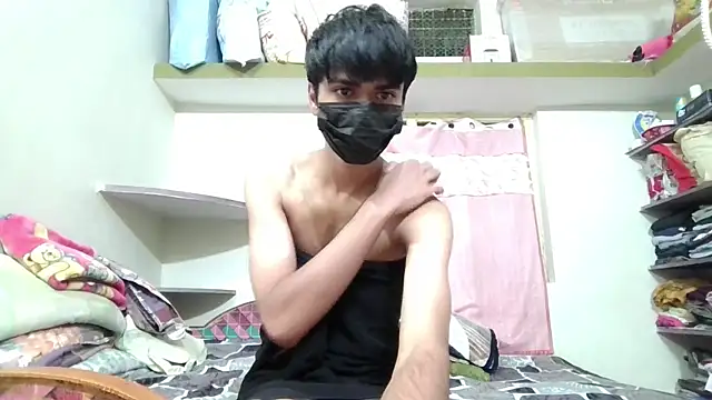 lil-twink19 online show from October 25, 6:30 pm