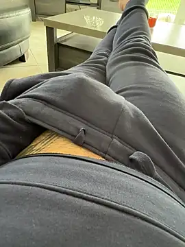 FrenchChibreur online show from October 10, 1:45 pm