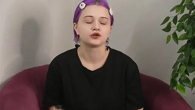 TraciBasco online show from October 12, 12:06 pm