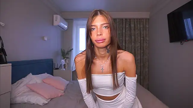 Snapshot of LoisKeedah chatting on November 23, 7:18 am LoisKeedah online show from November 23, 7:18 am