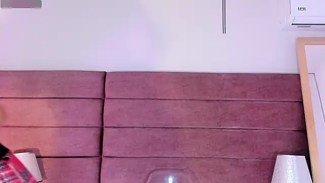 LittleVaale online show from March 21, 11:47 am