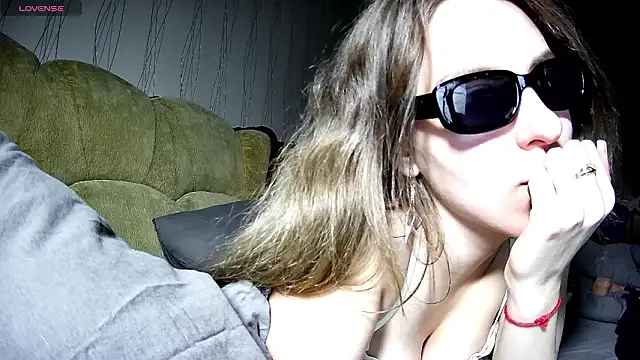 Snapshot of EvaTech chatting on March 3, 4:36 pm EvaTech online show from March 3, 4:36 pm