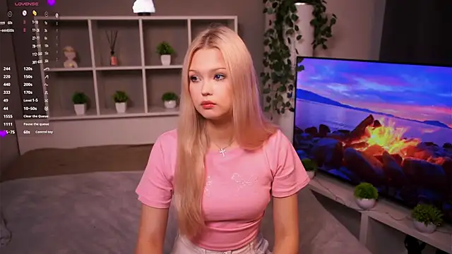 KaryTasch online show from November 2, 10:37 pm