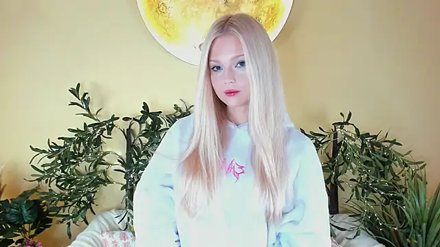 KaryTasch online show from October 14, 8:37 am