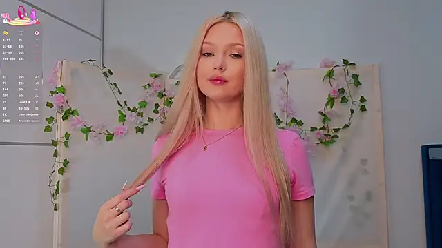 KaryTasch online show from December 2, 10:22 pm