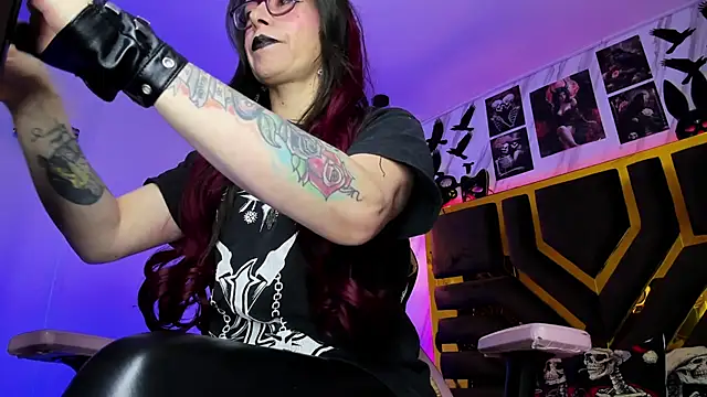 Evangelinejoness  online show from January 10, 11:38 am