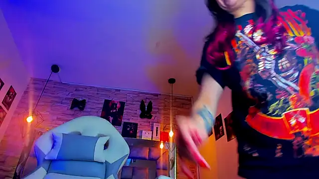 Evangelinejoness  online show from April 16, 11:44 am