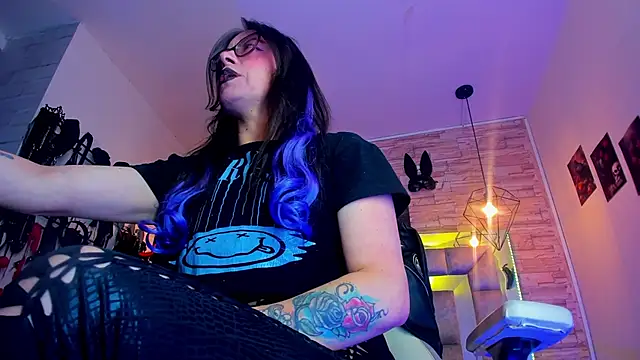 Evangelinejoness  online show from April 19, 11:33 am