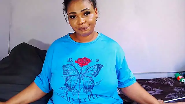 Snapshot of XSpicyQueenX chatting on November 21, 7:51 am XSpicyQueenX online show from November 21, 7:51 am