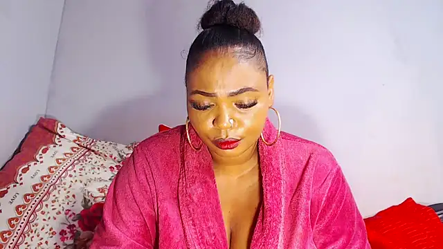 XSpicyQueenX online show from March 24, 7:19 am