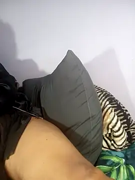 Snapshot of XSpicyQueenX chatting on December 13, 8:59 pm XSpicyQueenX online show from December 13, 8:59 pm