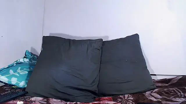 Snapshot of XSpicyQueenX chatting on November 22, 5:45 pm XSpicyQueenX online show from November 22, 5:45 pm