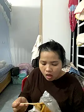 Snapshot of anne_baby2k chatting on October 29, 10:47 am anne baby2k online show from October 29, 10:47 am