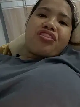 Snapshot of anne_baby2k chatting on October 25, 10:25 am anne baby2k online show from October 25, 10:25 am