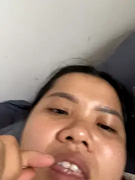 Snapshot of anne_baby2k chatting on November 7, 6:29 am anne baby2k online show from November 7, 6:29 am